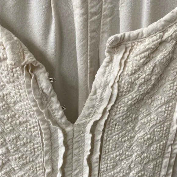 American Eagle Outfitters Cream Smocked Tiered Blouse - Picture 3 of 4